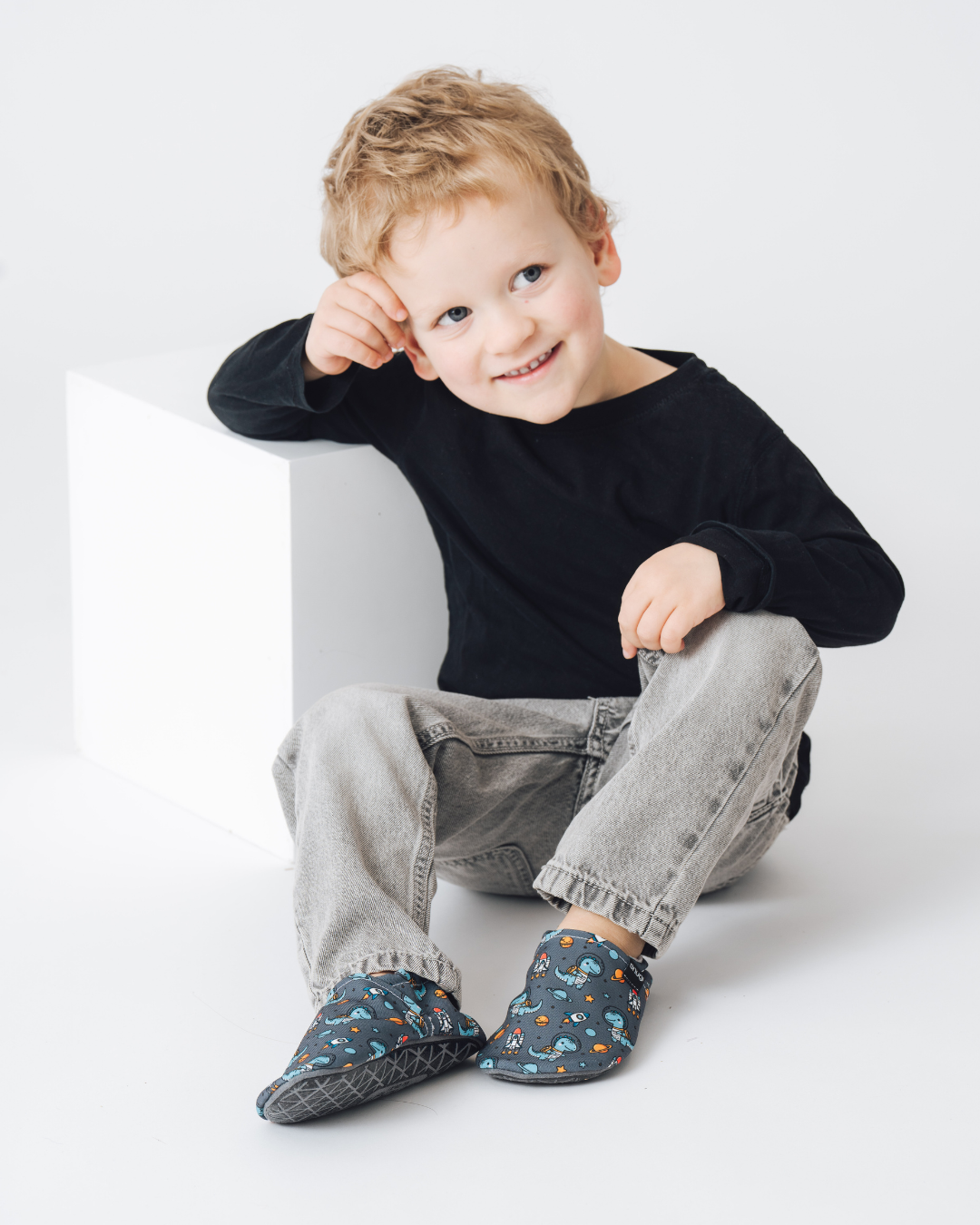 Scarpe barefoot Dino spaziale